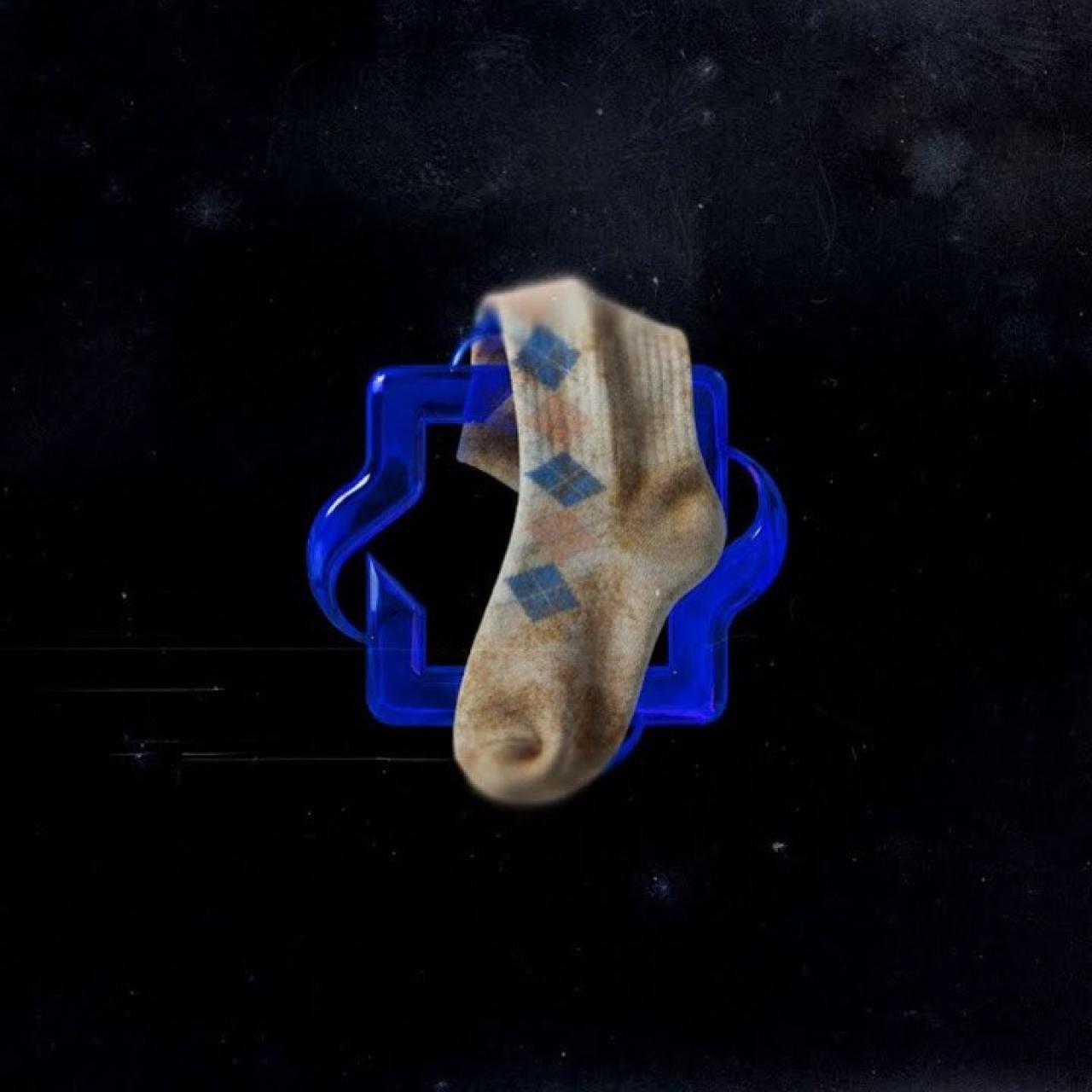 دانلود آهنگ حسین تهی و رضا پیشرو جوراب حسین تهی و رضا پیشرو - جوراب