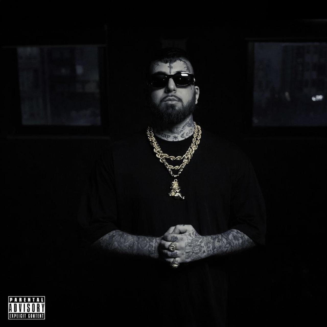 دانلود آهنگ ویناک کم نمیاد ویناک - کم نمیاد